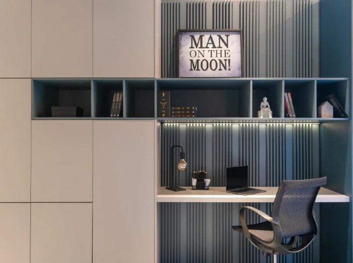 Transforme seu espaço com um home office planejado moderno